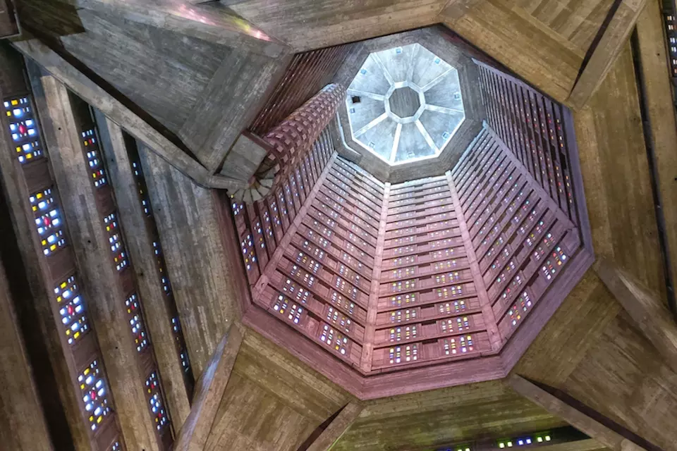 le havre  inside eglise saint joseph