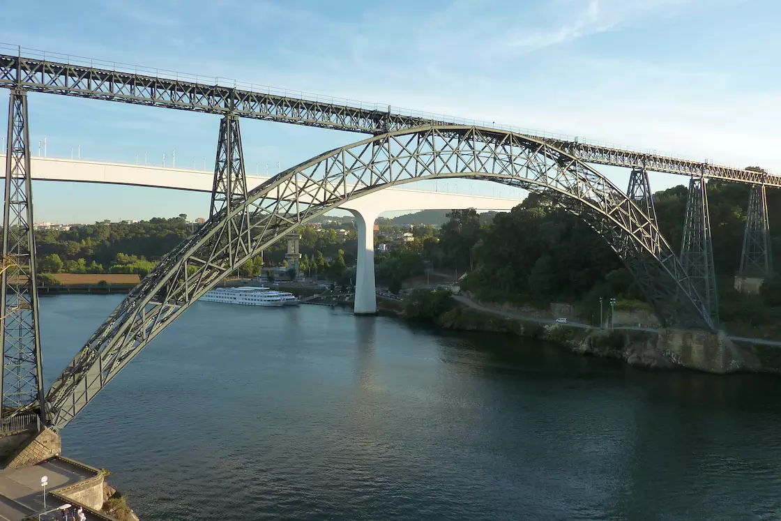 porto  gustave eiffel 1877 the maria pia bridge